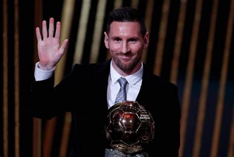 Cầu thủ bỏ phiếu cho Messi: Ứng cử viên cầu thủ phòng ngự xuất sắc nhất